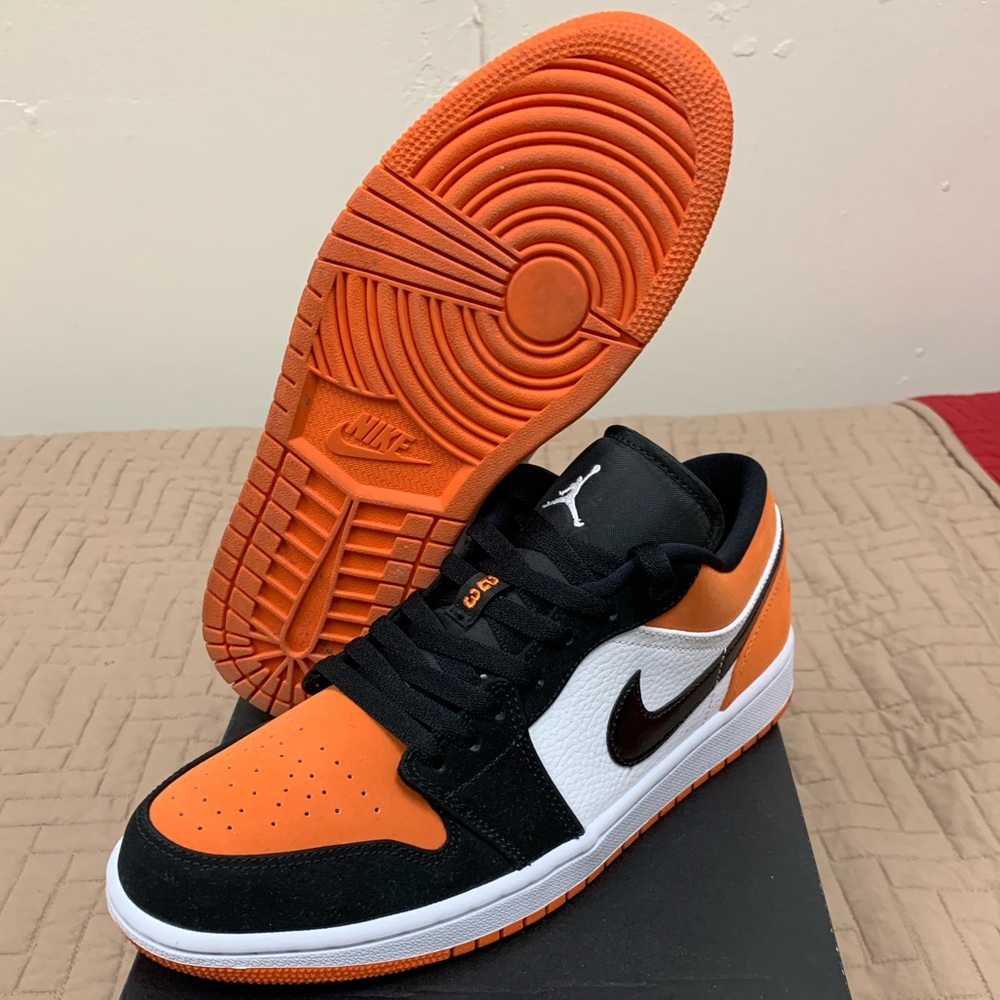Jordan 1 low SBB 💯 authentic sz 9.5